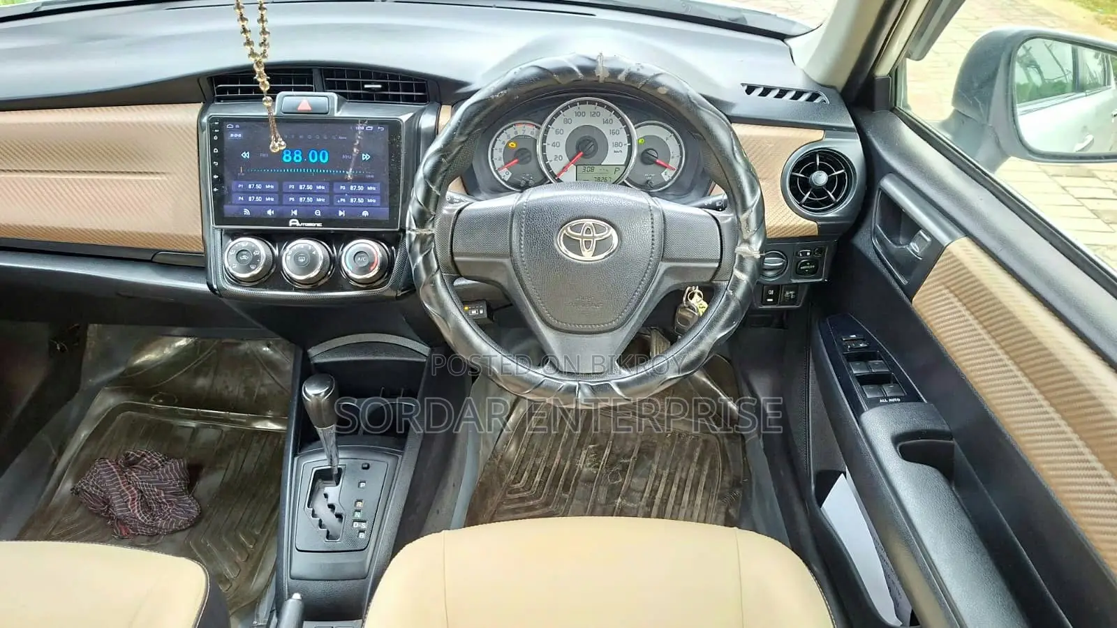 Toyota Axio 1.5 X Two-Wheel Drive 2013 White