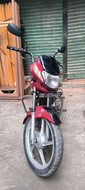 Hero HF Deluxe 2018 Red