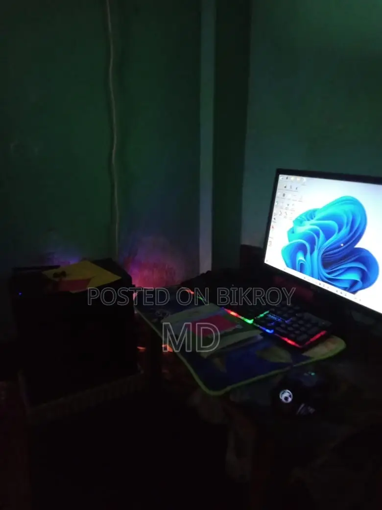 Desktop Computer 8GB Intel Core i5 HDD+SSD 256GB