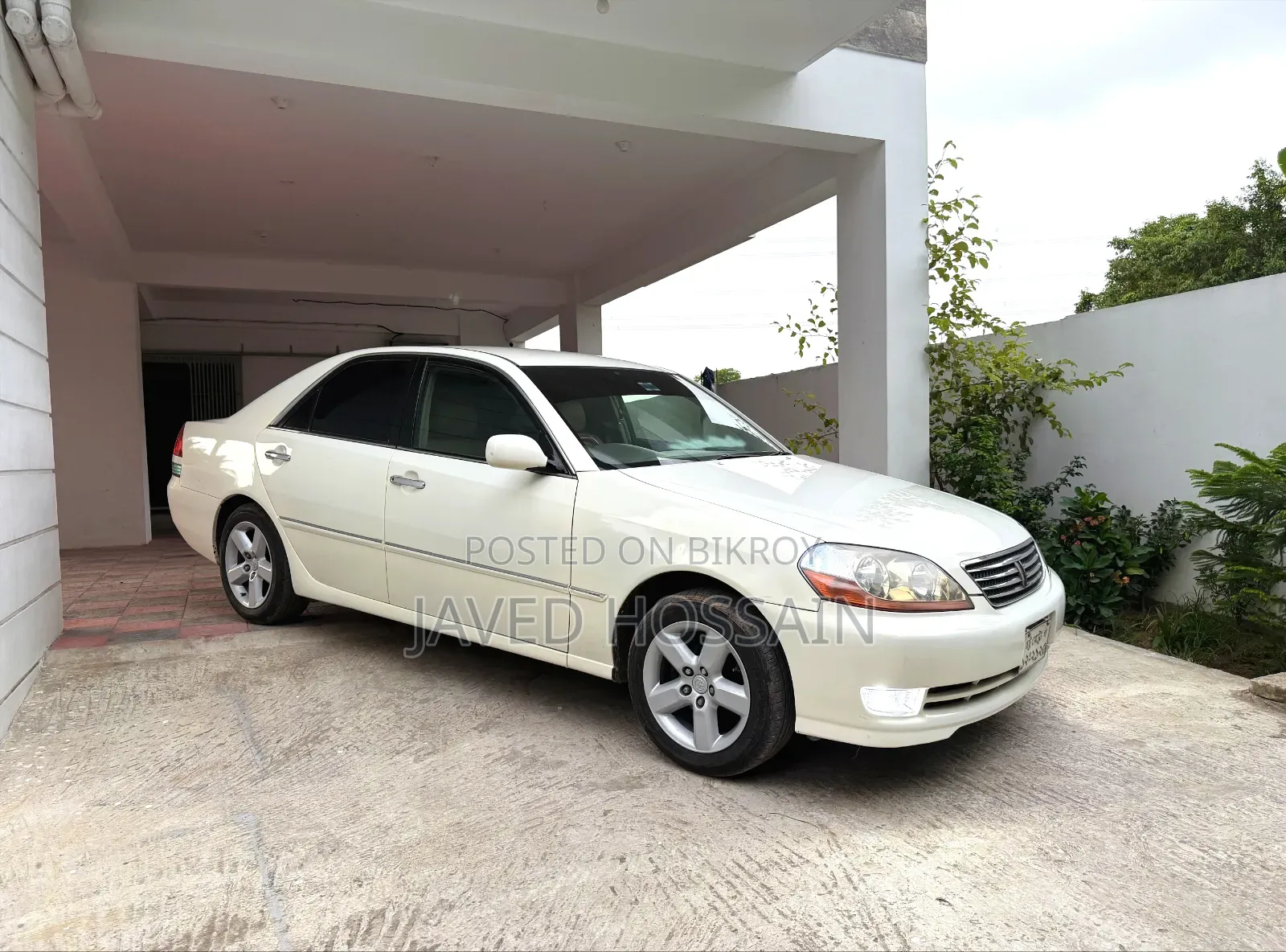 Toyota Mark II 2.0 Rear-Wheel Drive 2003 Off White