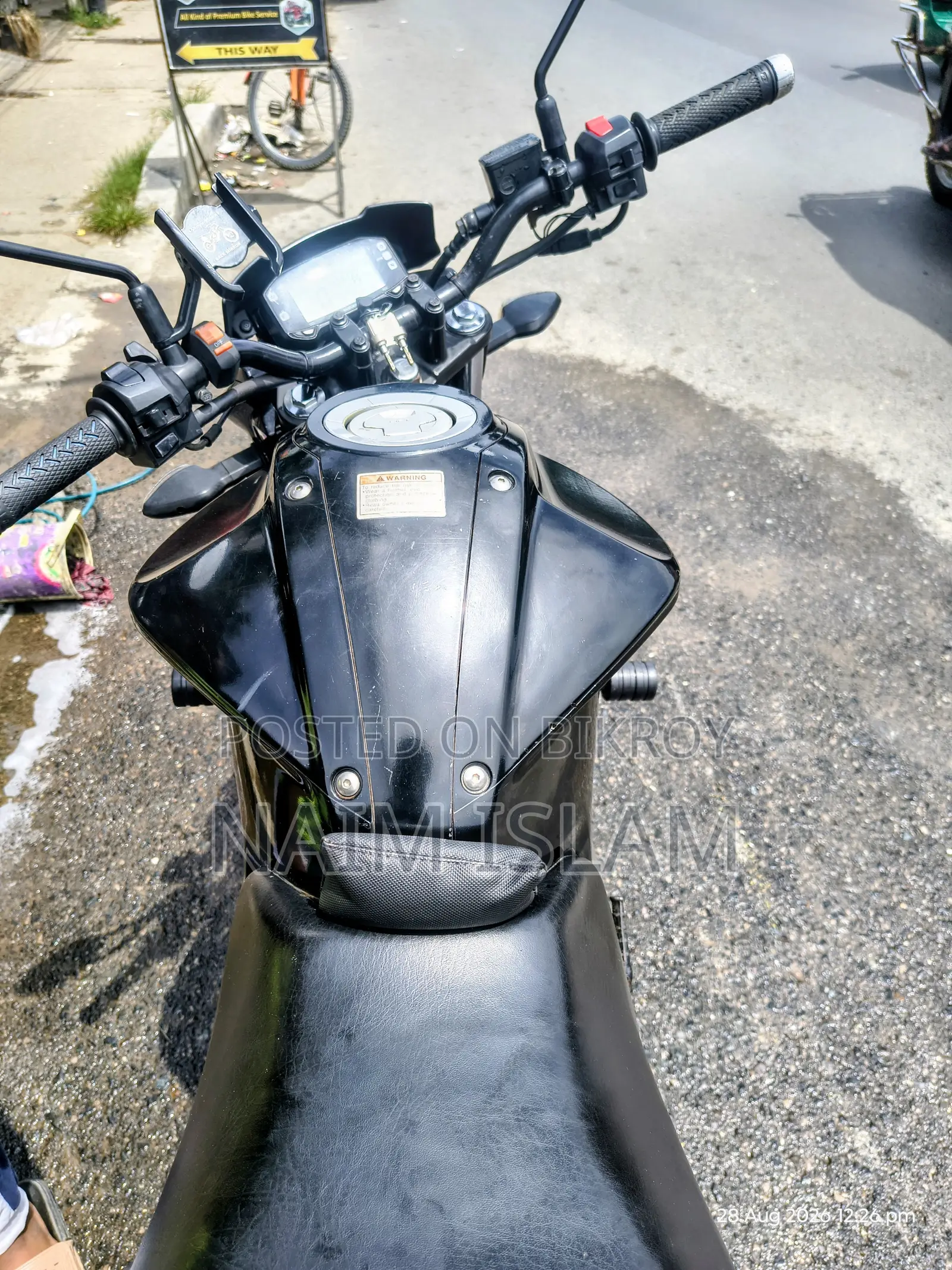সুজুকি গিক্সার ২০২১ কালো