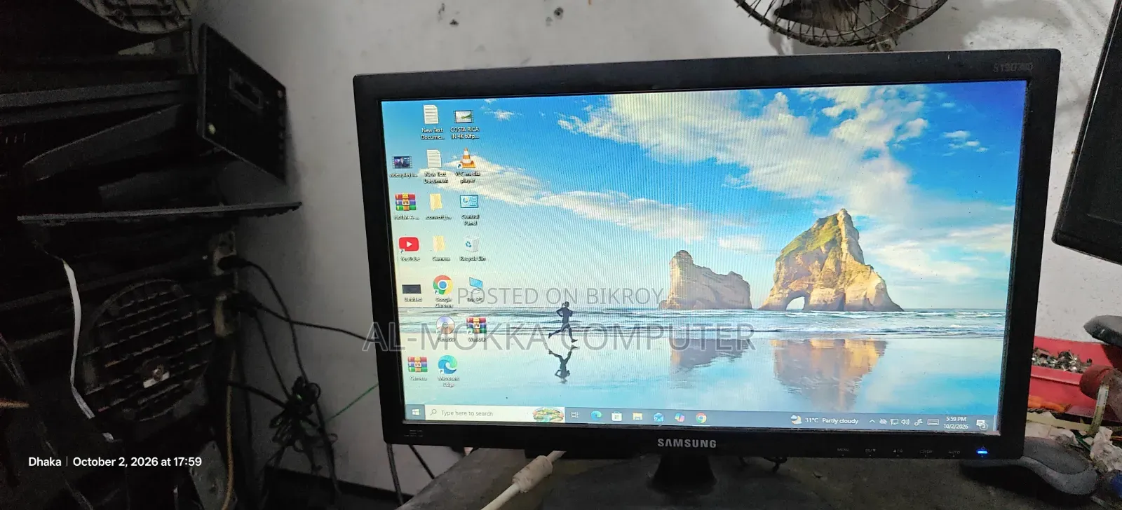 Samsung 19" LED Monitor Fresh