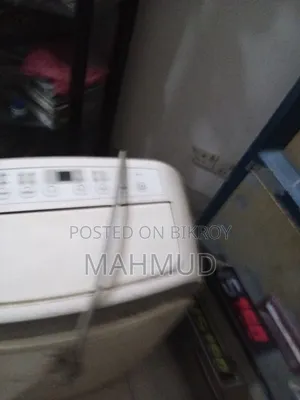 Midea Moving AC