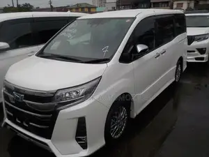 New Toyota Noah 2021 Pearl