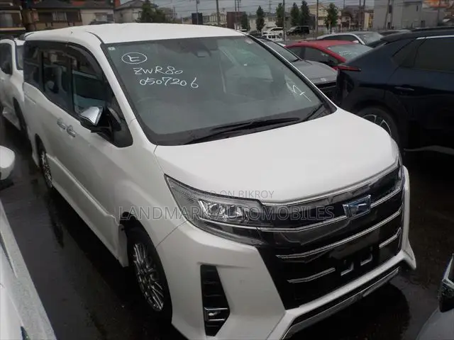 Toyota Noah 2021 Pearl