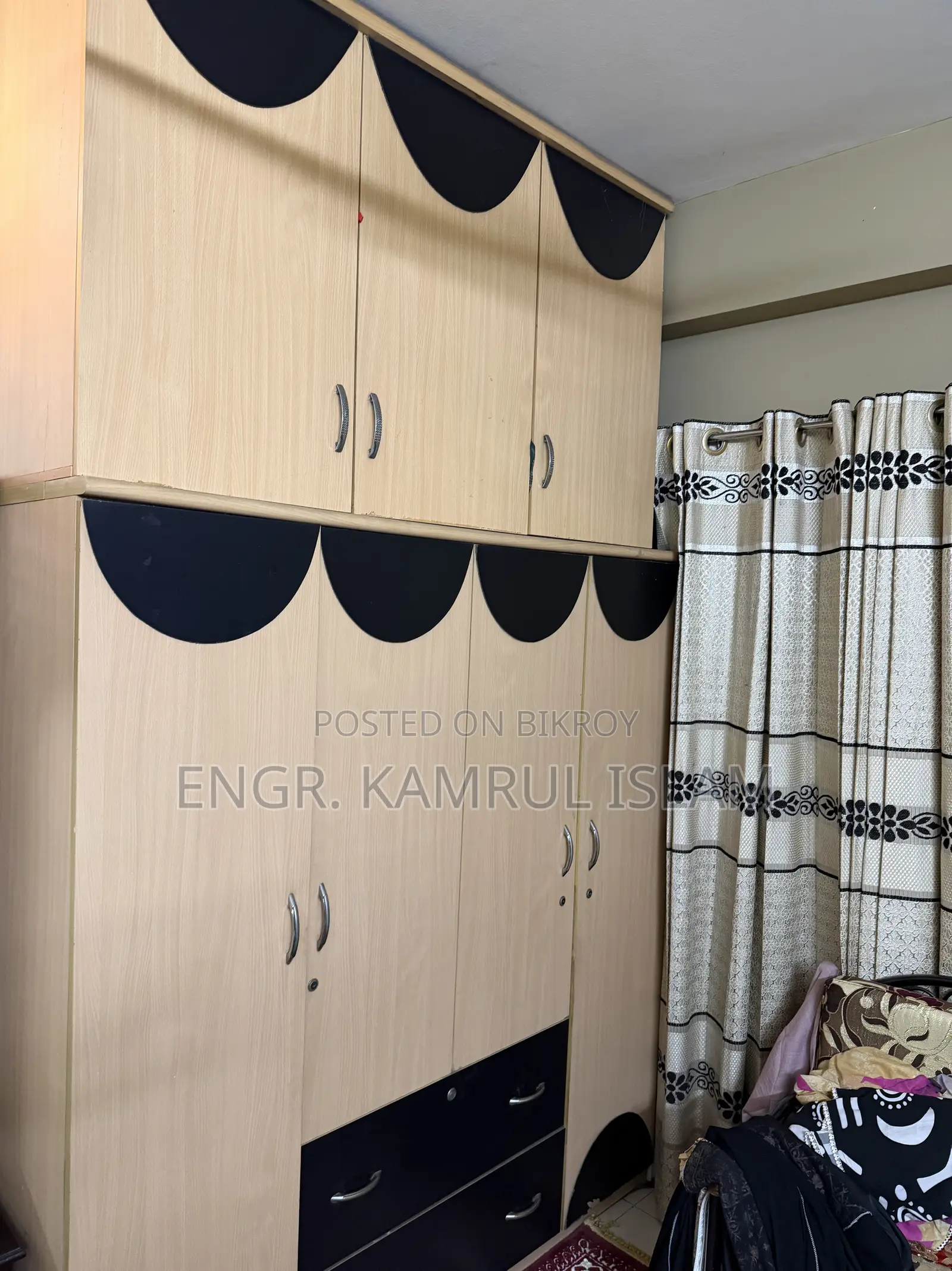 খুব সুন্দর আলমারীসমুহ স্বল্পমূল্যে বিক্রয়