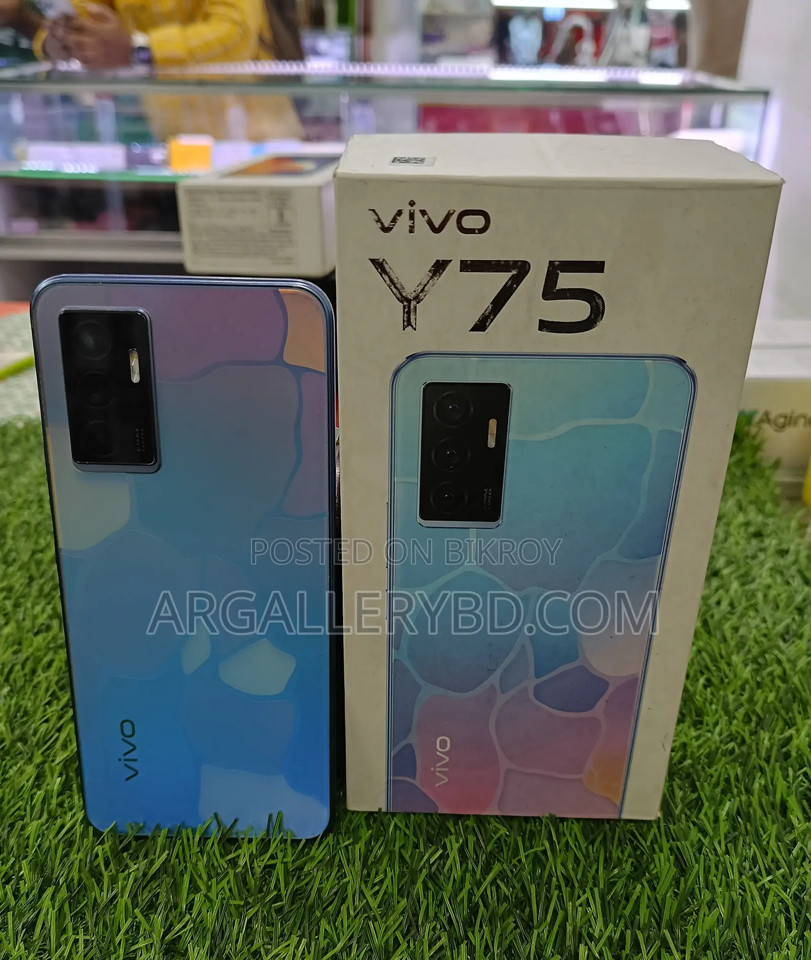 Vivo Y75 128 GB White