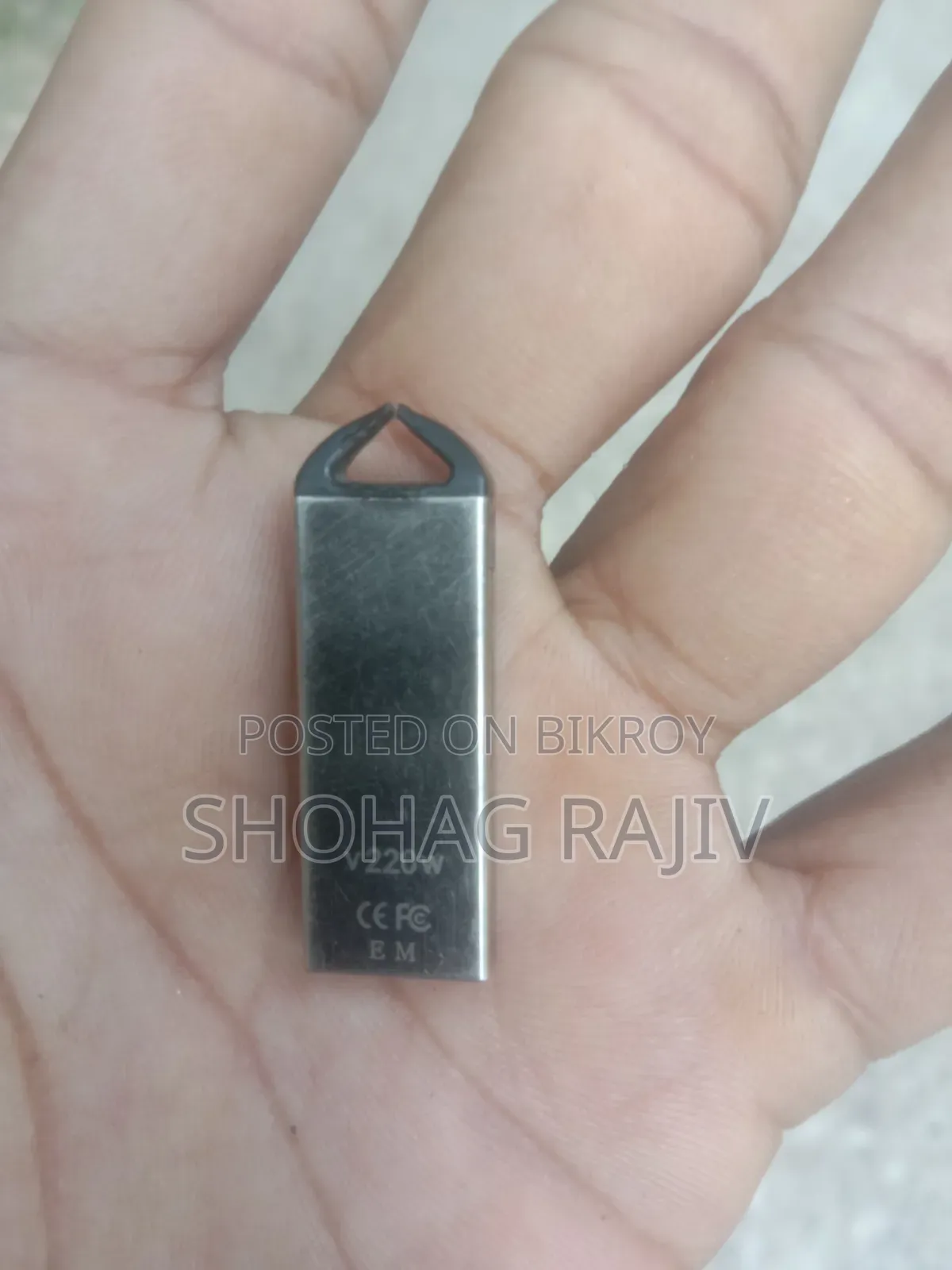 এইচপি পেন ড্রাইভ ৩২জিবি অরিজিনাল ২২০ডব্লিউ