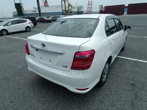 Toyota Axio 2022 White