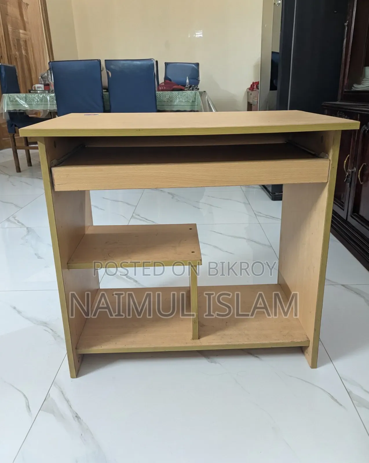 পুরাতন কম্পিউটার টেবিল - ওতবি