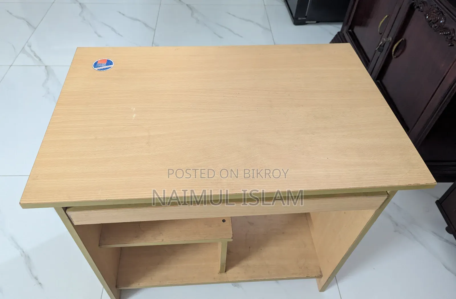 পুরাতন কম্পিউটার টেবিল - ওতবি