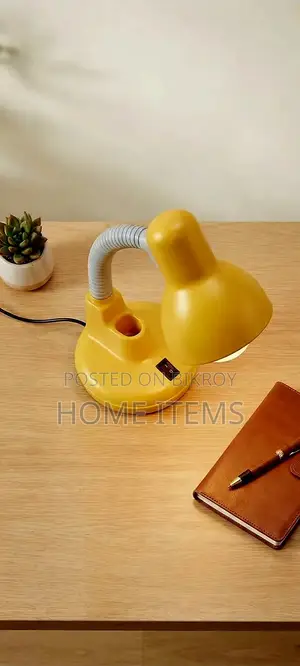 Stylish Table Lamp – Good Condition