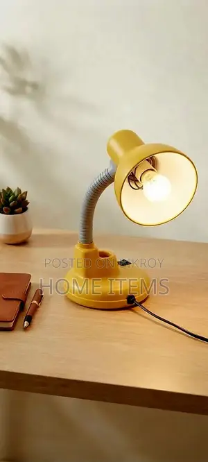 Stylish Table Lamp – Good Condition