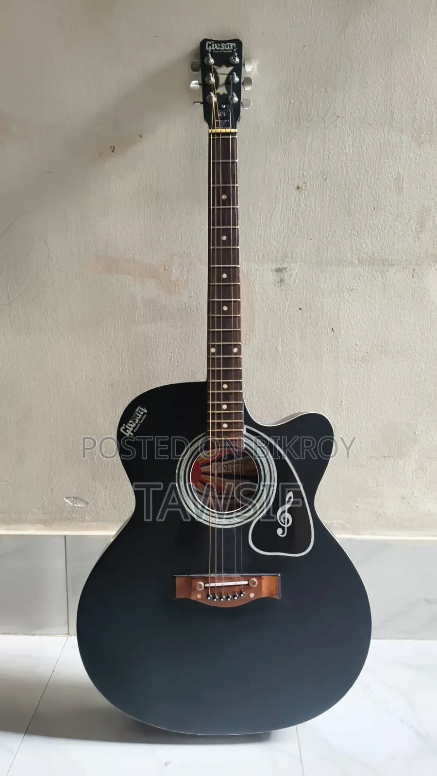 Givson Acoustic Guitar