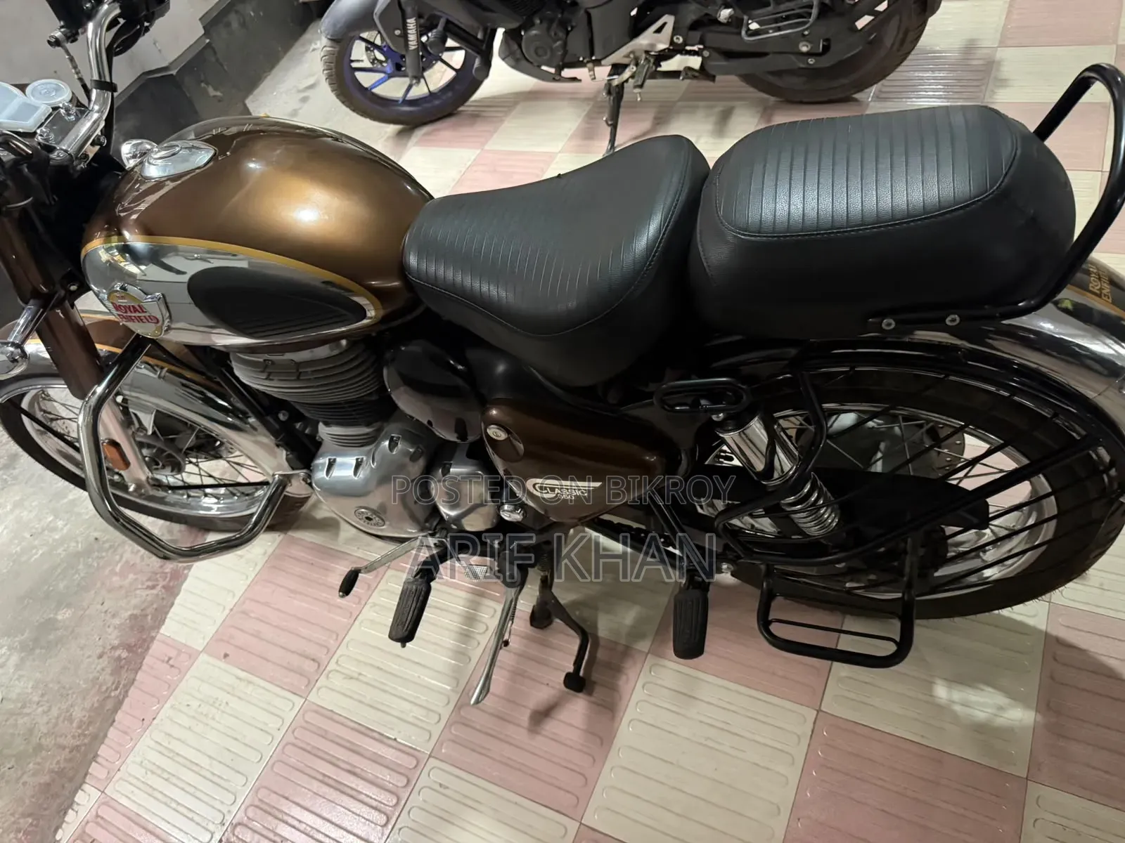 রয়েল এনফিল্ড ক্লাসিক ৩৫০ ২০২৬ ব্রাউন