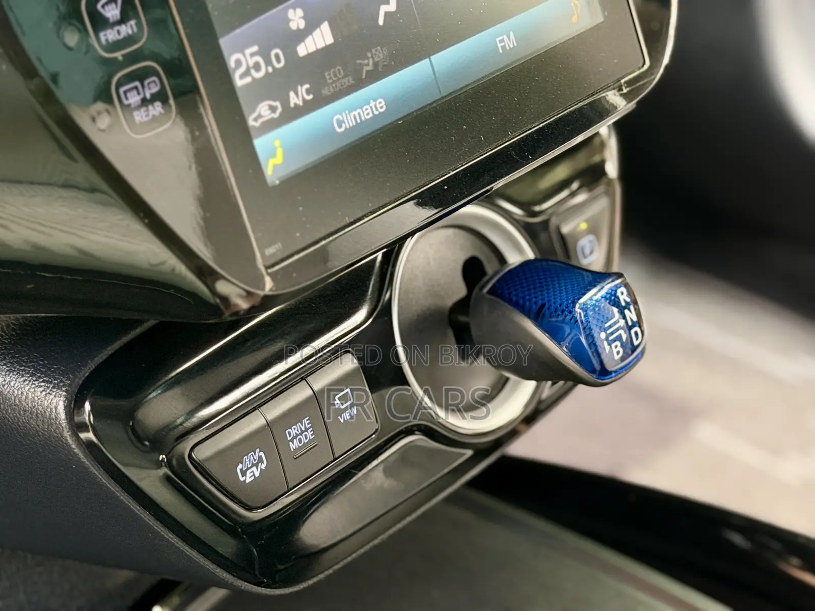 Toyota Prius Plug-In Hybrid Business Edition Plus 2019 Pearl