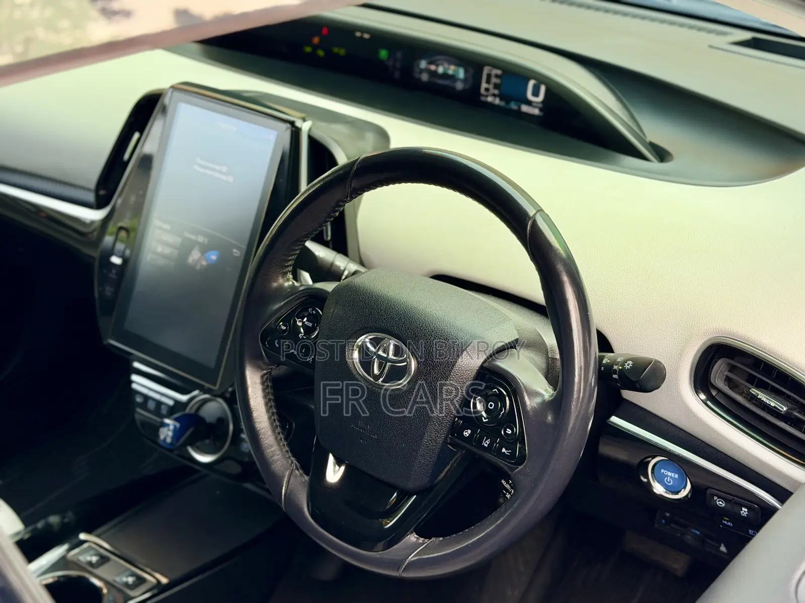 Toyota Prius Plug-In Hybrid Business Edition Plus 2019 Pearl