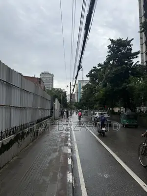 গুলশান এভিনিউ ২১.৫ কাঠা বাণিজ্যিক জমি বিক্রয়
