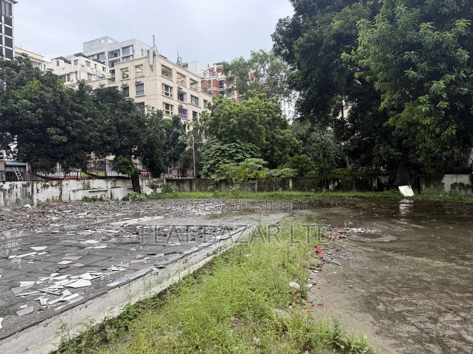 গুলশান এভিনিউ ২১.৫ কাঠা বাণিজ্যিক জমি বিক্রয়