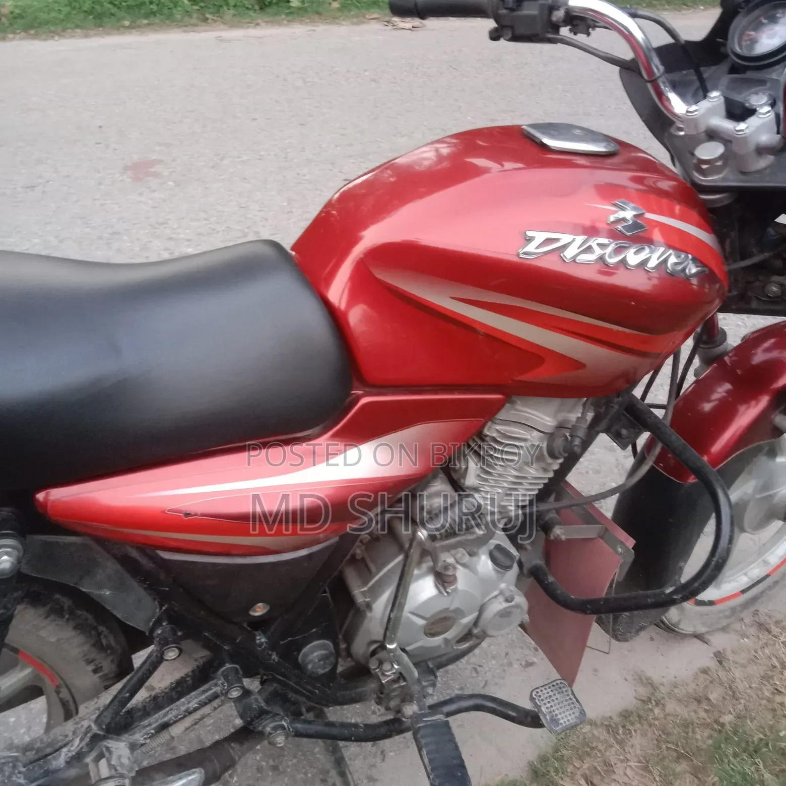 বাজাজ ডিসকভার ১২৫ ২০২০ লাল