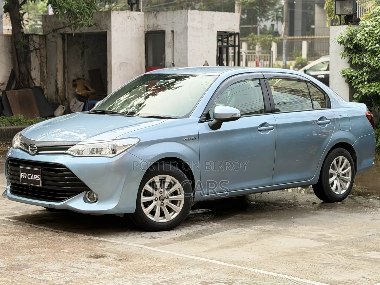 Toyota Axio 1.5 Hybrid Two-Wheel Drive 2016 Blue