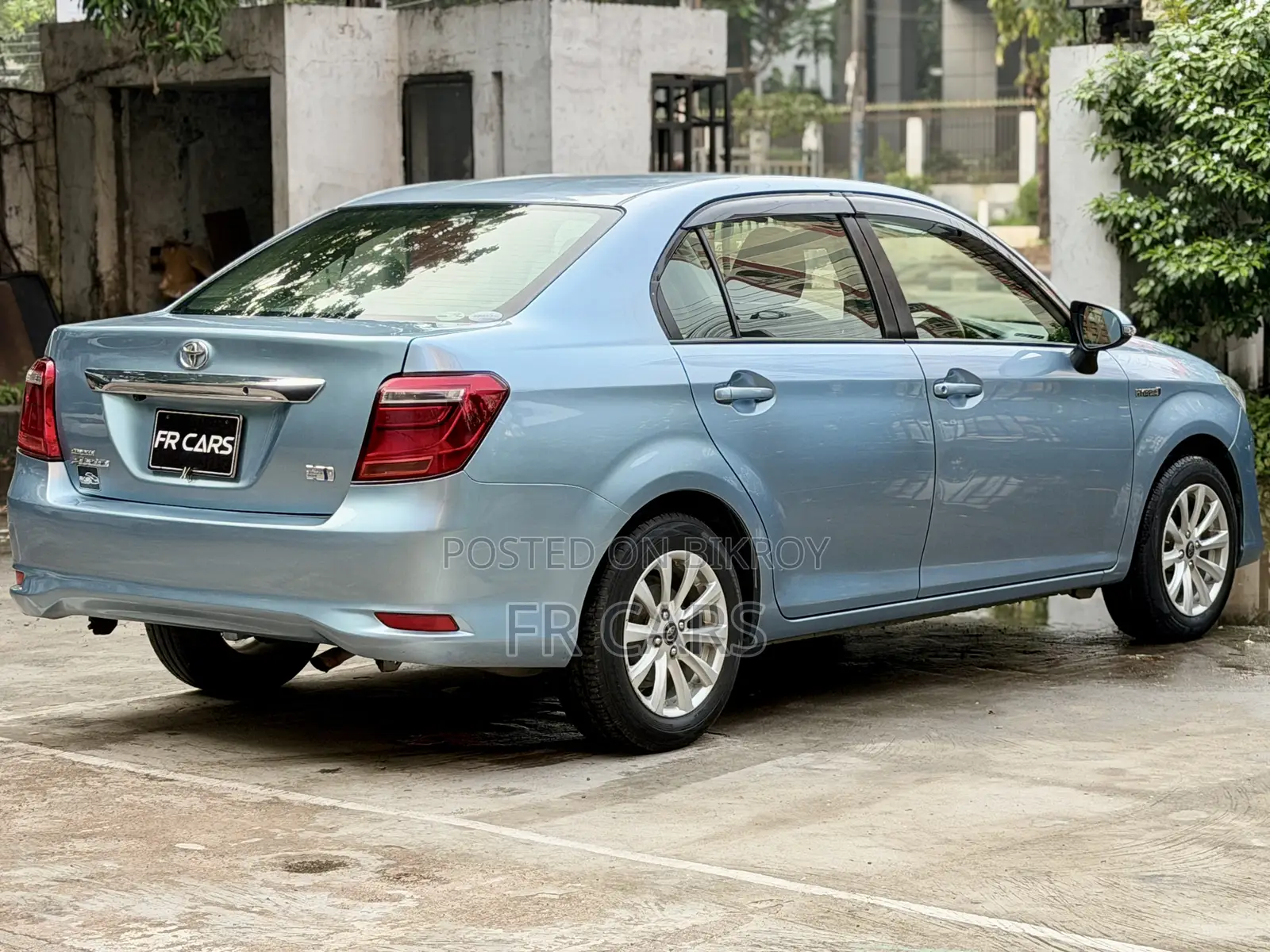 Toyota Axio 1.5 Hybrid Two-Wheel Drive 2016 Blue
