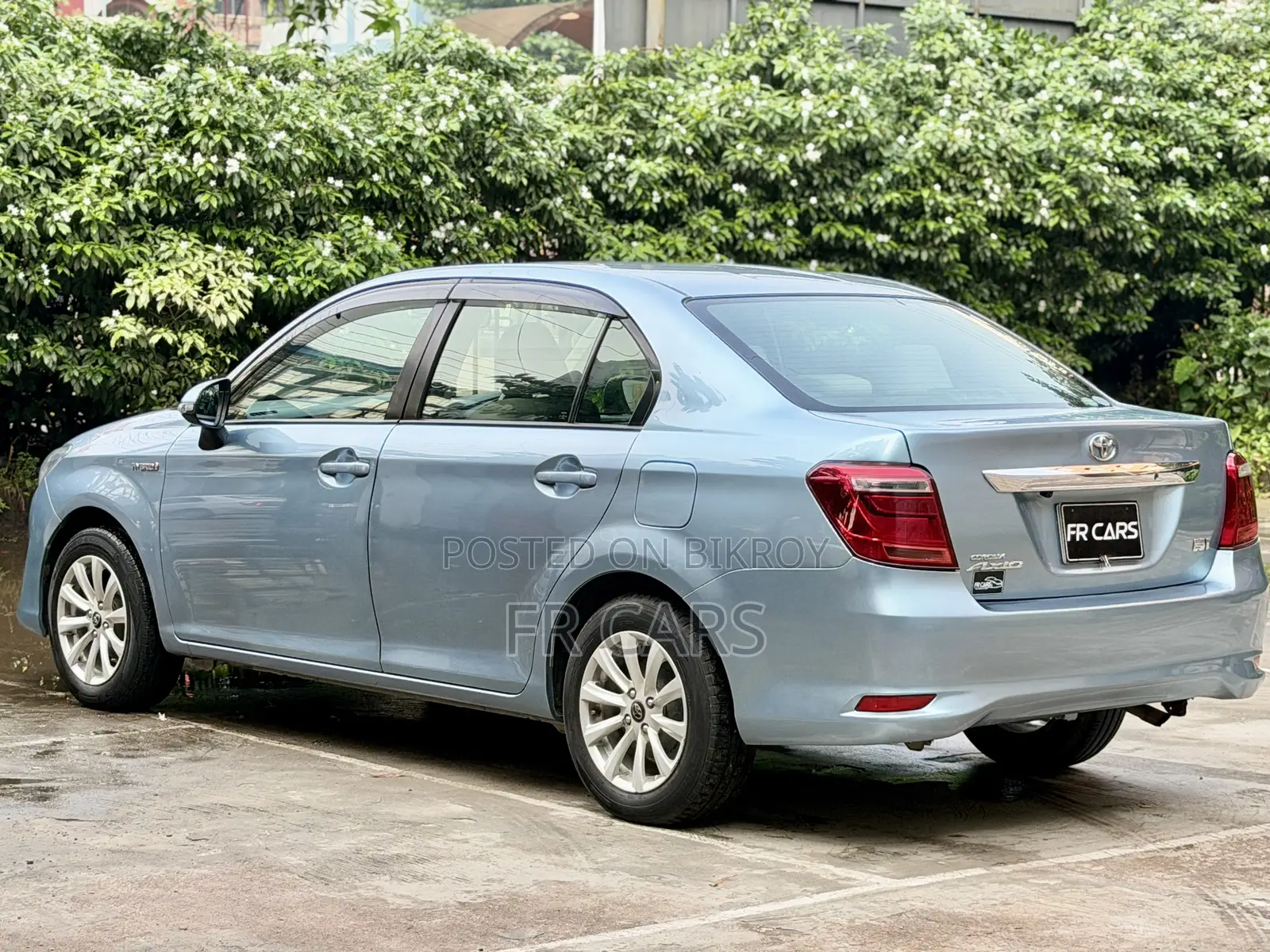 Toyota Axio 1.5 Hybrid Two-Wheel Drive 2016 Blue
