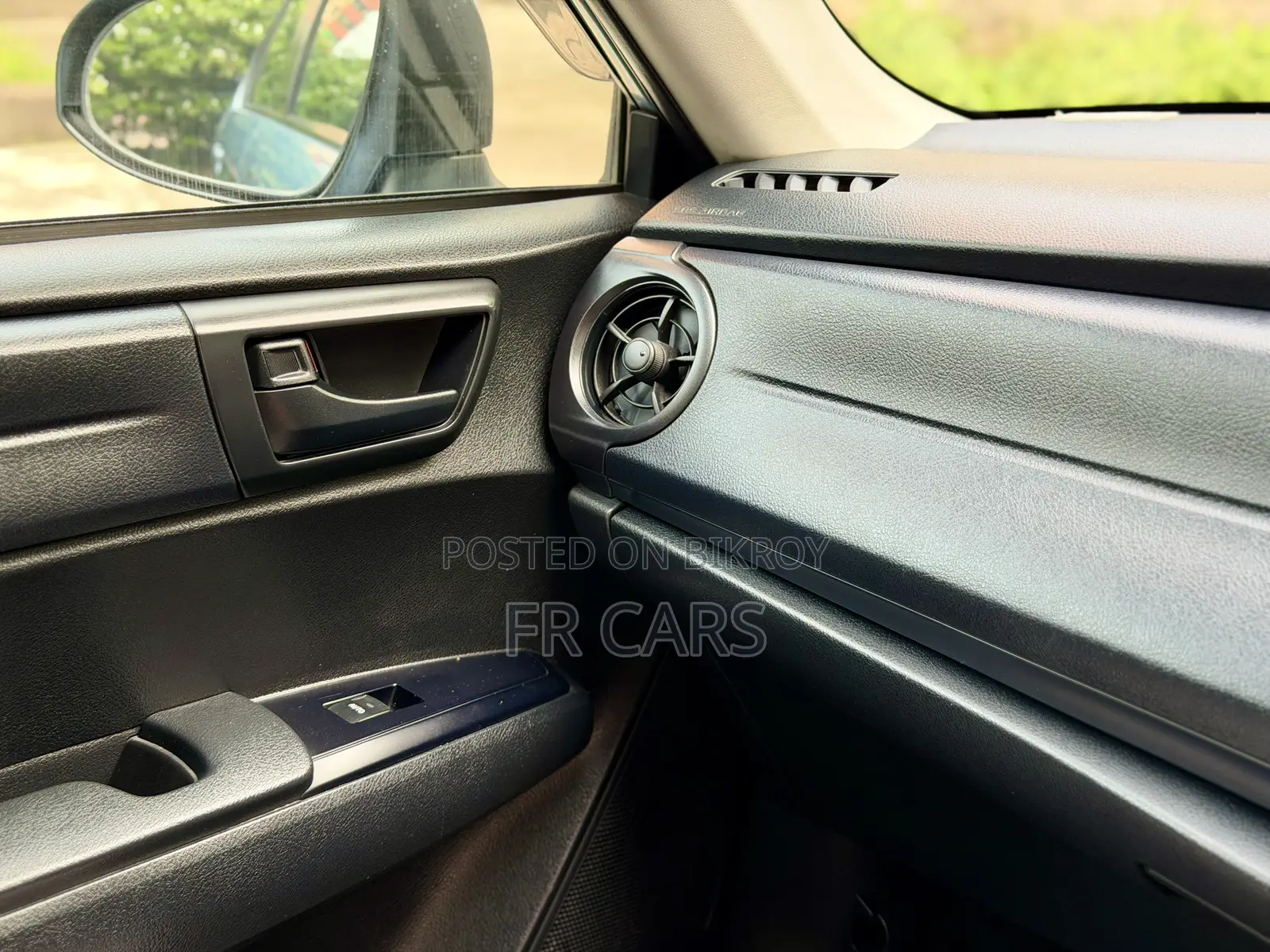 Toyota Axio 1.5 Hybrid Two-Wheel Drive 2016 Blue
