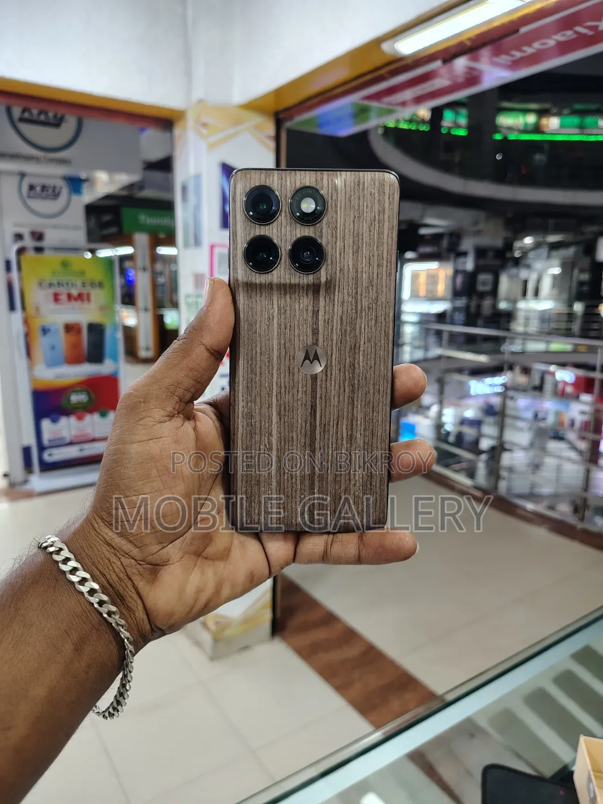 মোটরসাইকেল এজ ৬০ প্রো ২৫৬ জিবি গ্রে