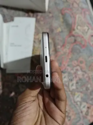 Vivo Y05 128 GB White