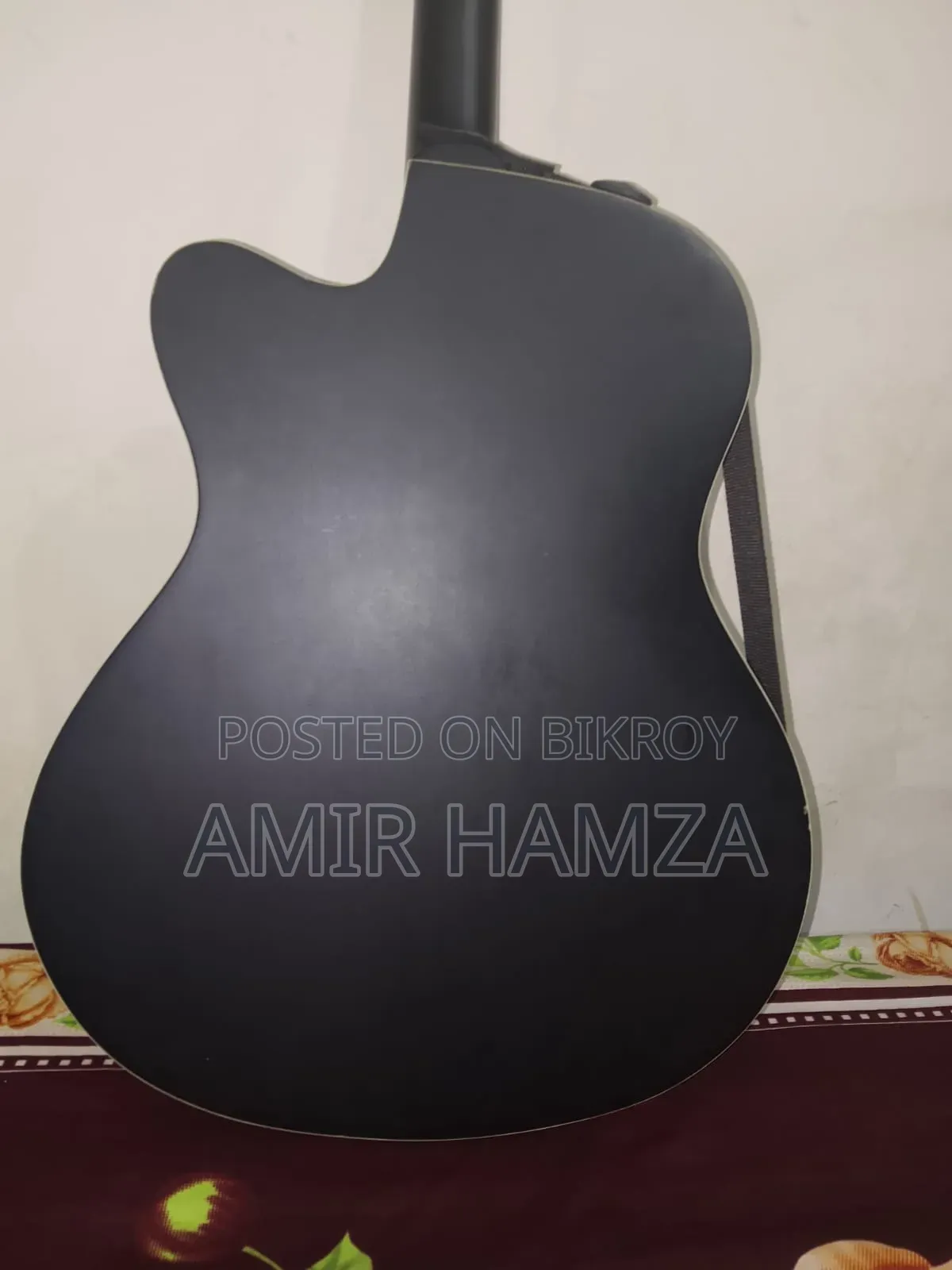 Signature 265 Guitar