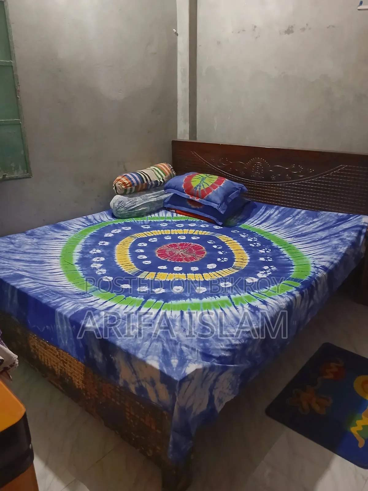 ৬/৭ ফিট খাট