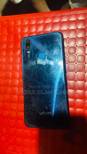 Vivo Y11 32 GB