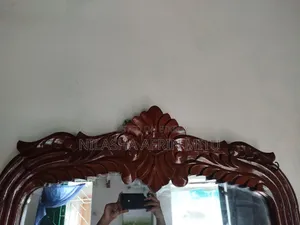 পুরাতন ড্রেশিন টেবিল বিক্রি