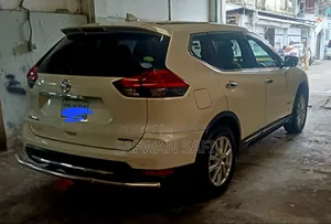 Nissan X-Trail 2.0 Hybrid FWD 2017 Pearl