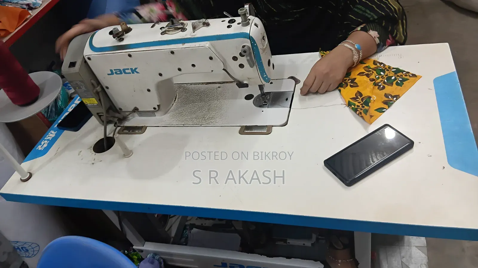 Jack F4 Sewing Machine