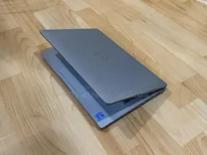 Laptop Dell 3GB Intel SSD 256GB