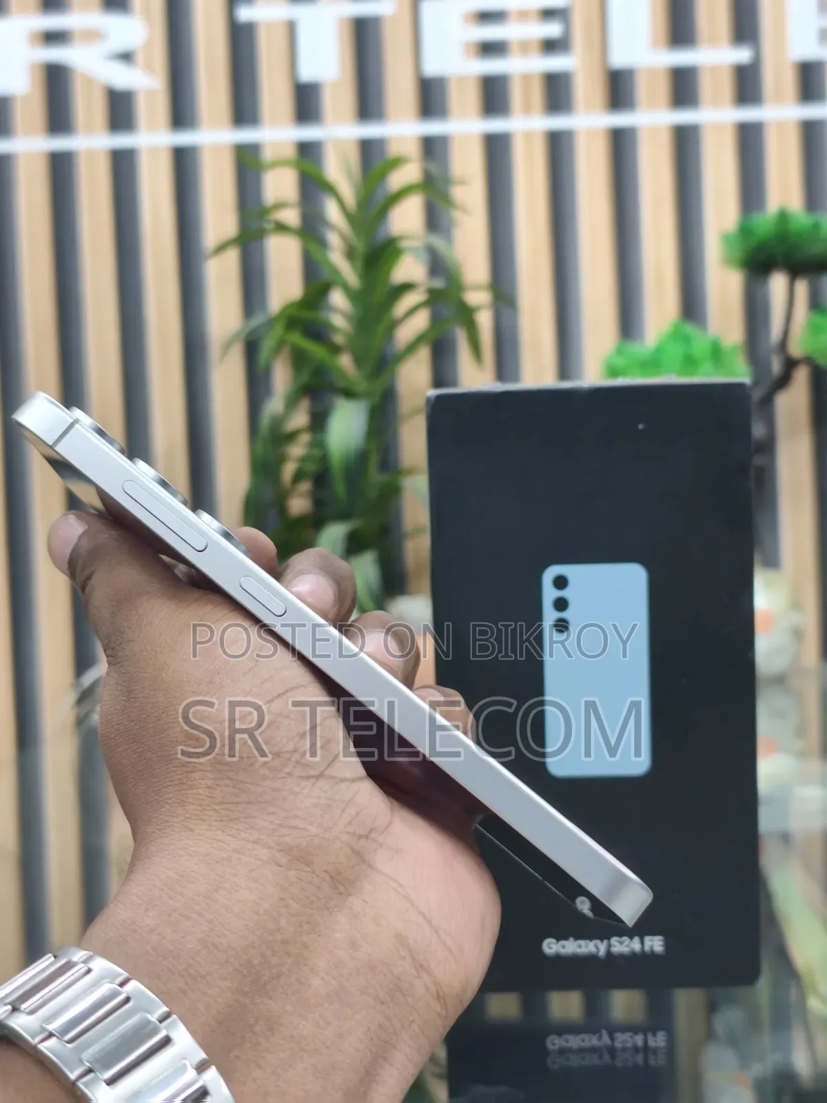স্যামসাং গ্যালাক্সি এস২৪ এফই ২৫৬ জিবি ব্লু