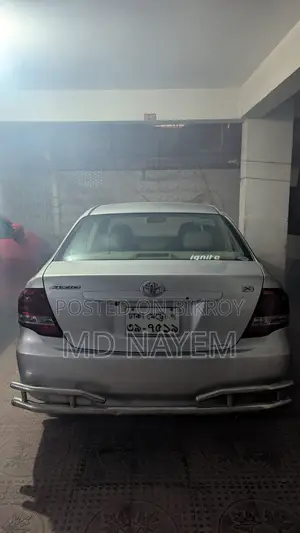 Toyota Axio 1.5 G 2WD 2011 Silver