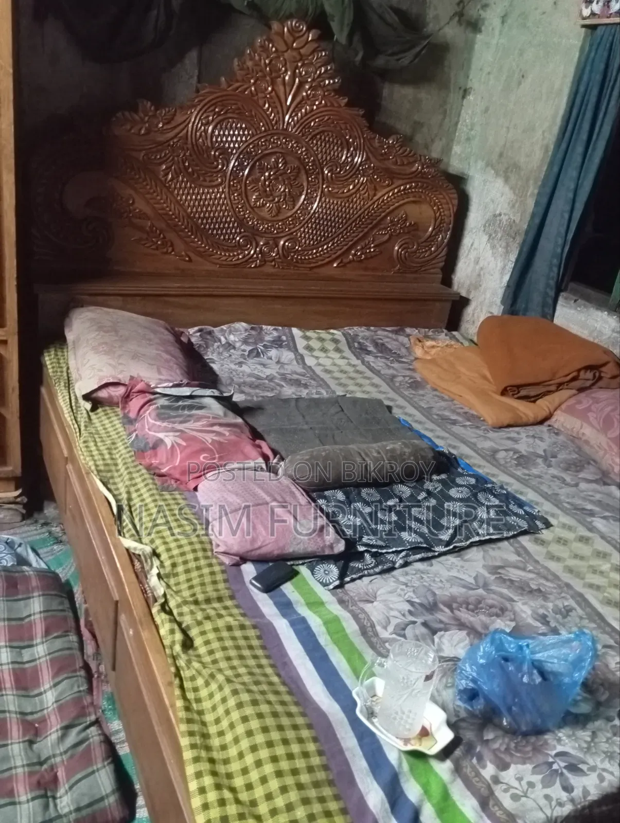 Old Palong Akashia Wood Bed
