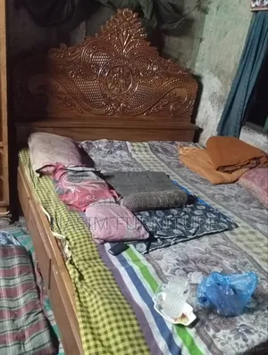 Old Palong Akashia Wood Bed