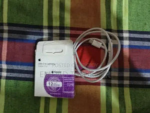 আইফোন লাইটনিং কেবল
