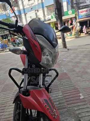 হিরো এক্সট্রিম ১৬০আর ২০১৫ রেড