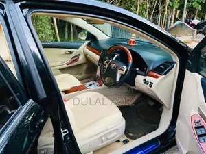 টয়োটা প্রমিও ২০১৫ কালো