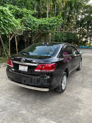 টয়োটা প্রমিও ২০১৫ কালো