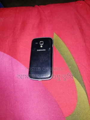 স্যামসাং জি৮০০ কালো