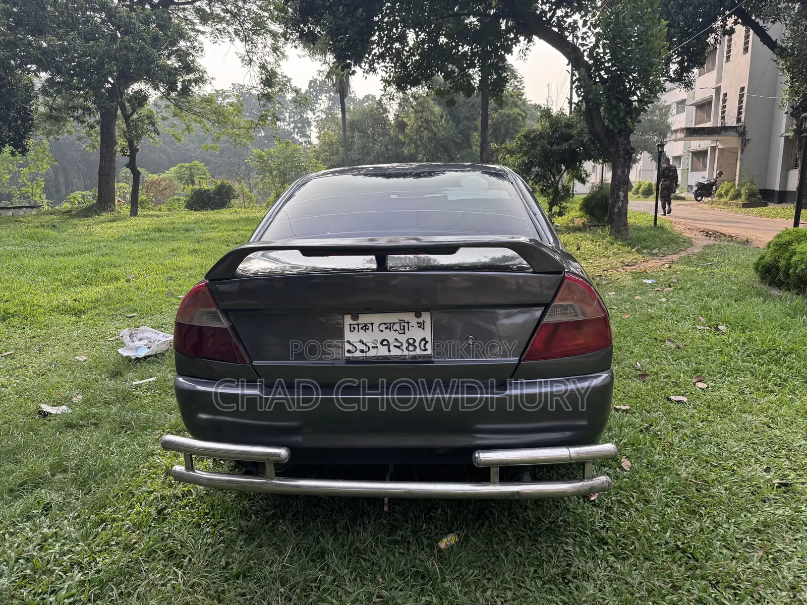 মিতসুবিশি ল্যান্সার ১৯৯৬ ধূসর
