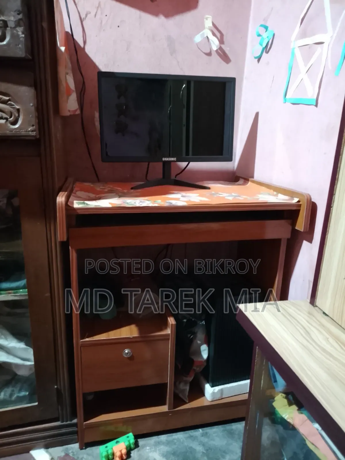 ডেস্কটপ কম্পিউটার গিগাবাইট ৪ জিবি ইন্টেল কোর আই৫ এসএসডি ১২৮ জিবি