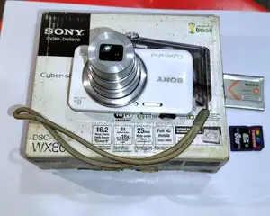 Sony DSC-WX80 Syber-Shot