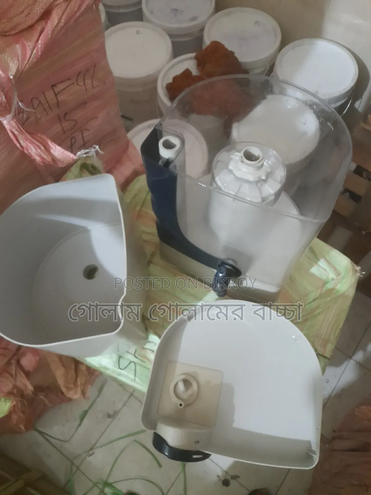 ফিল্টার ৩০০০ কিট লাগানো আছে।